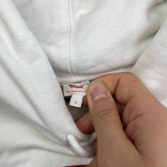Levi’s White Hoodie Sweatshirt Hooded Levis Logo Red Unisex Small *Stained Read* - Picture 5 of 16
